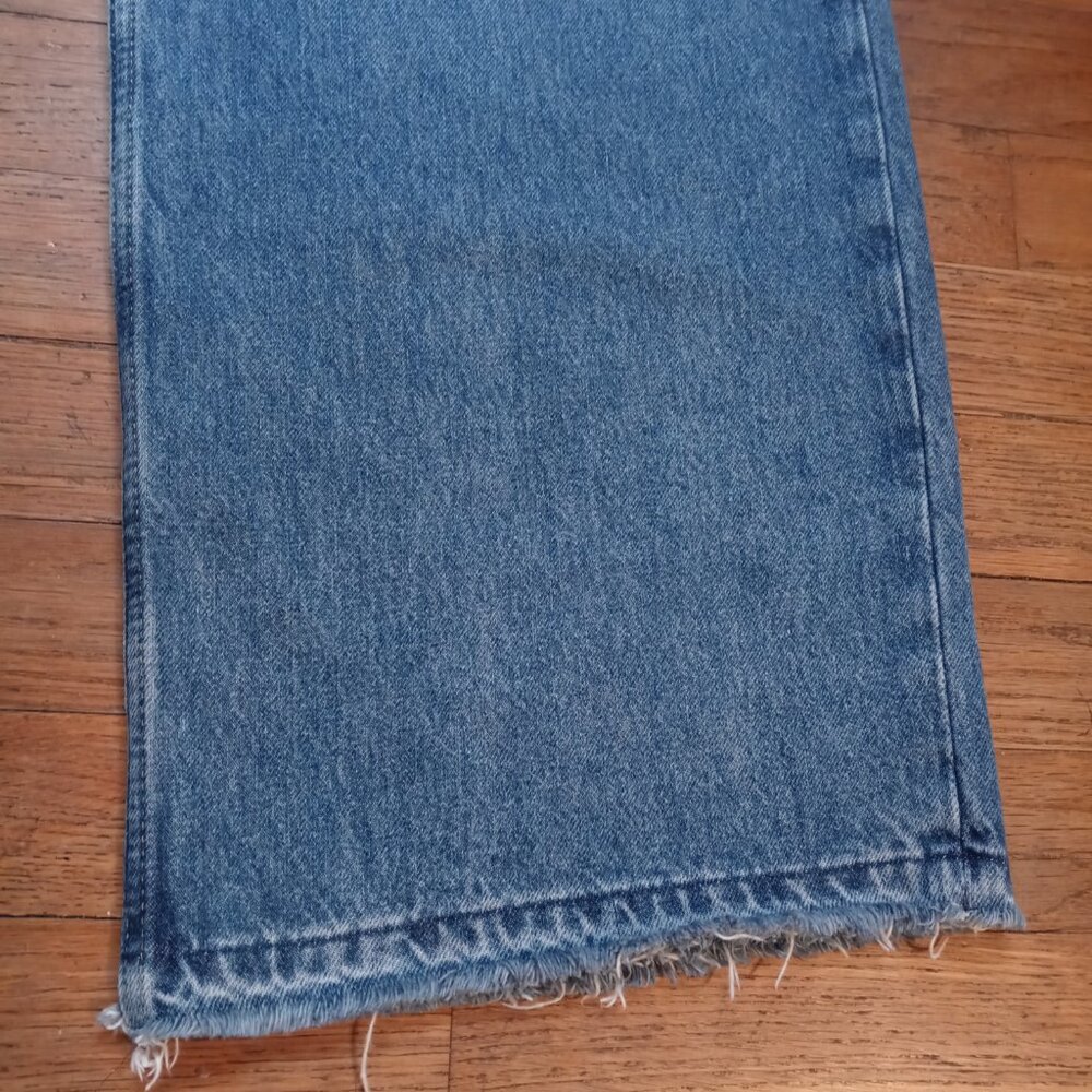 GAP low rise stride wide-leg jeans in medium indigo (14R/32) - Picture 9 of 13